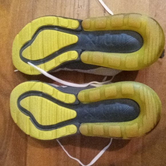 Nike 270 - Picture 6 of 7